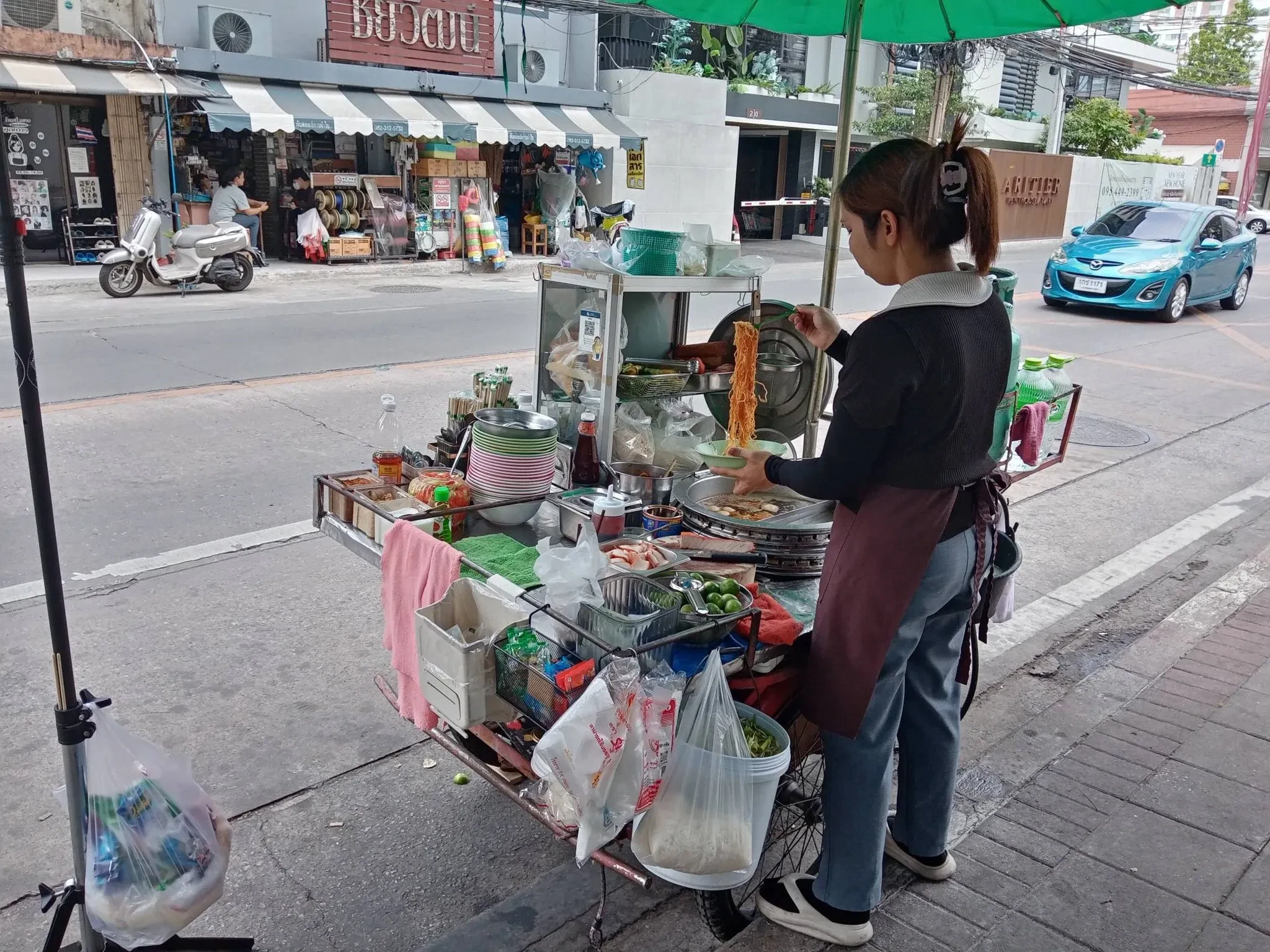 A street-side noodle stall on Soi Ari Samphan in Bangkok's Ari neighbourhood