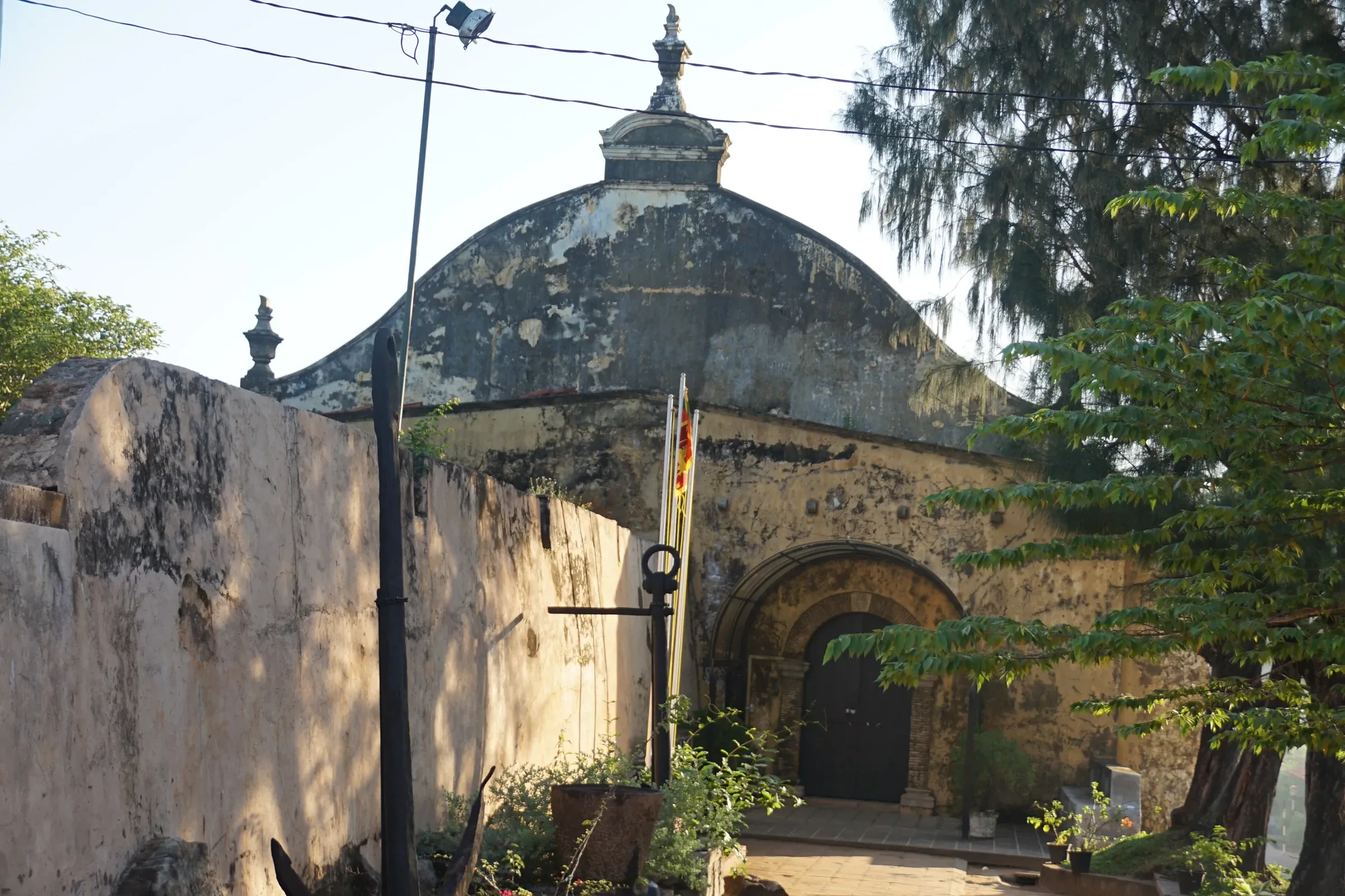The domed old gate building in Galle Fort that houses the National Maritime Museum