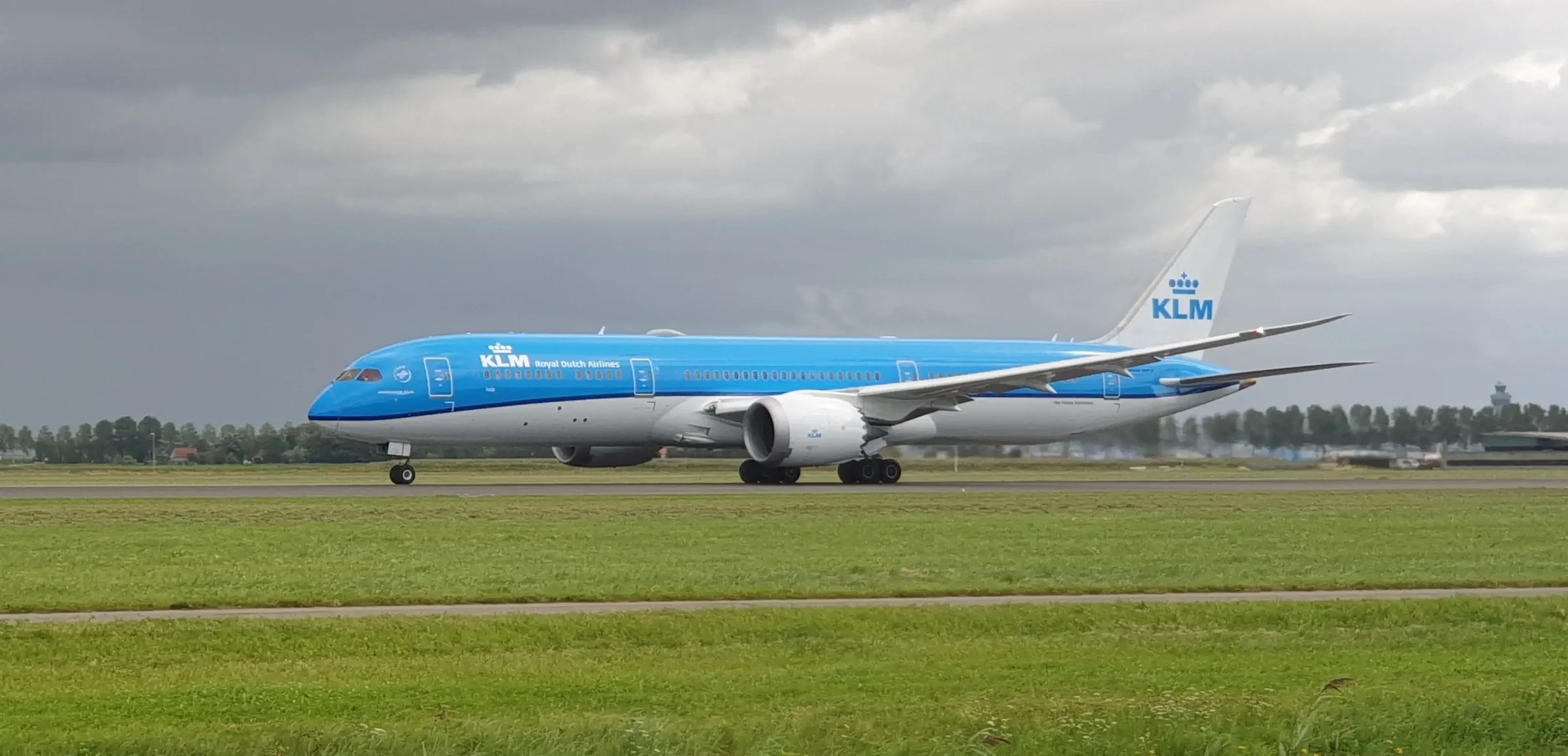 A KLM Boeing 787-9 taxiing at Amsterdam Schiphol