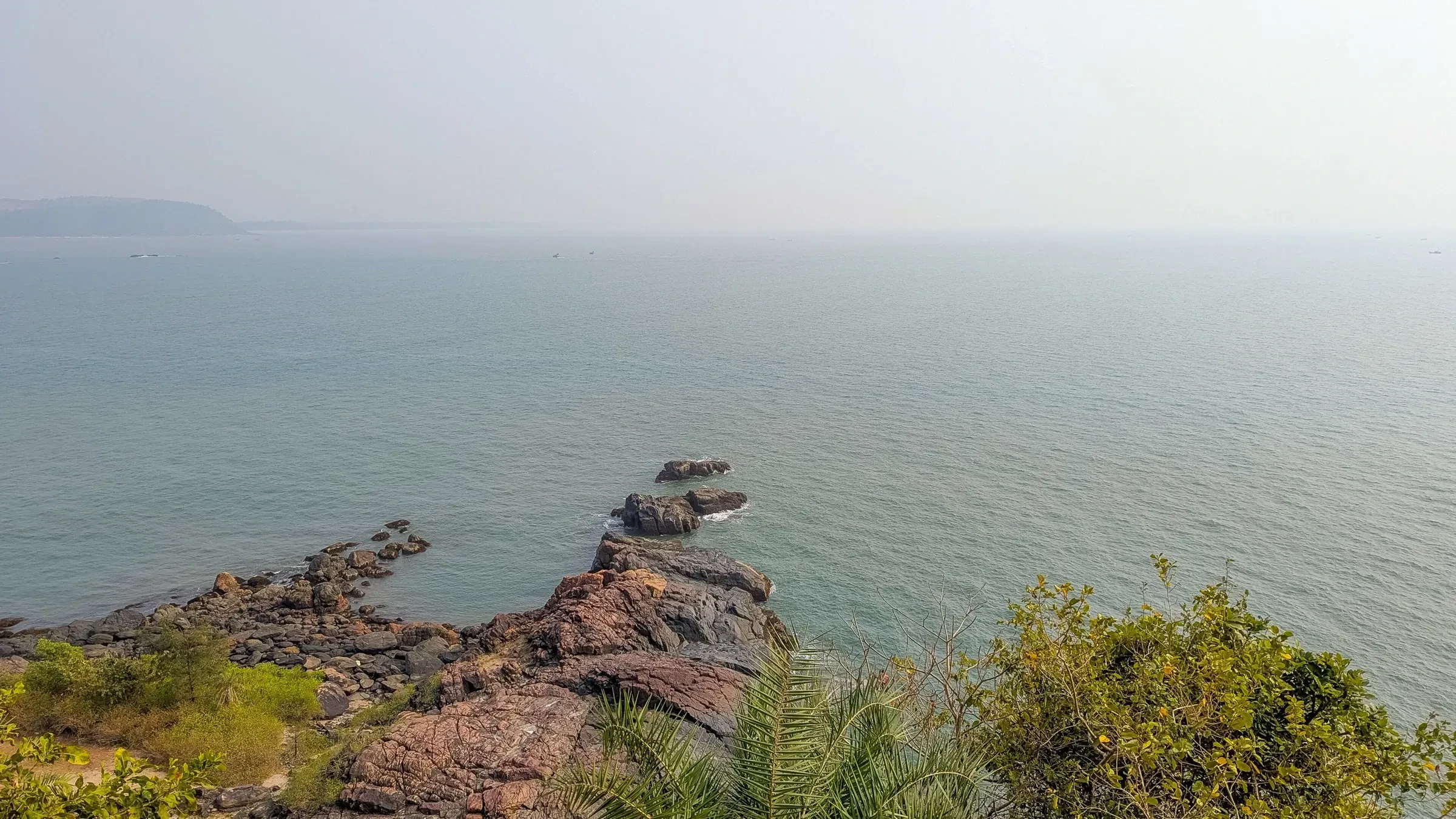 Rocky coast and sea along the Gokarna beach trek