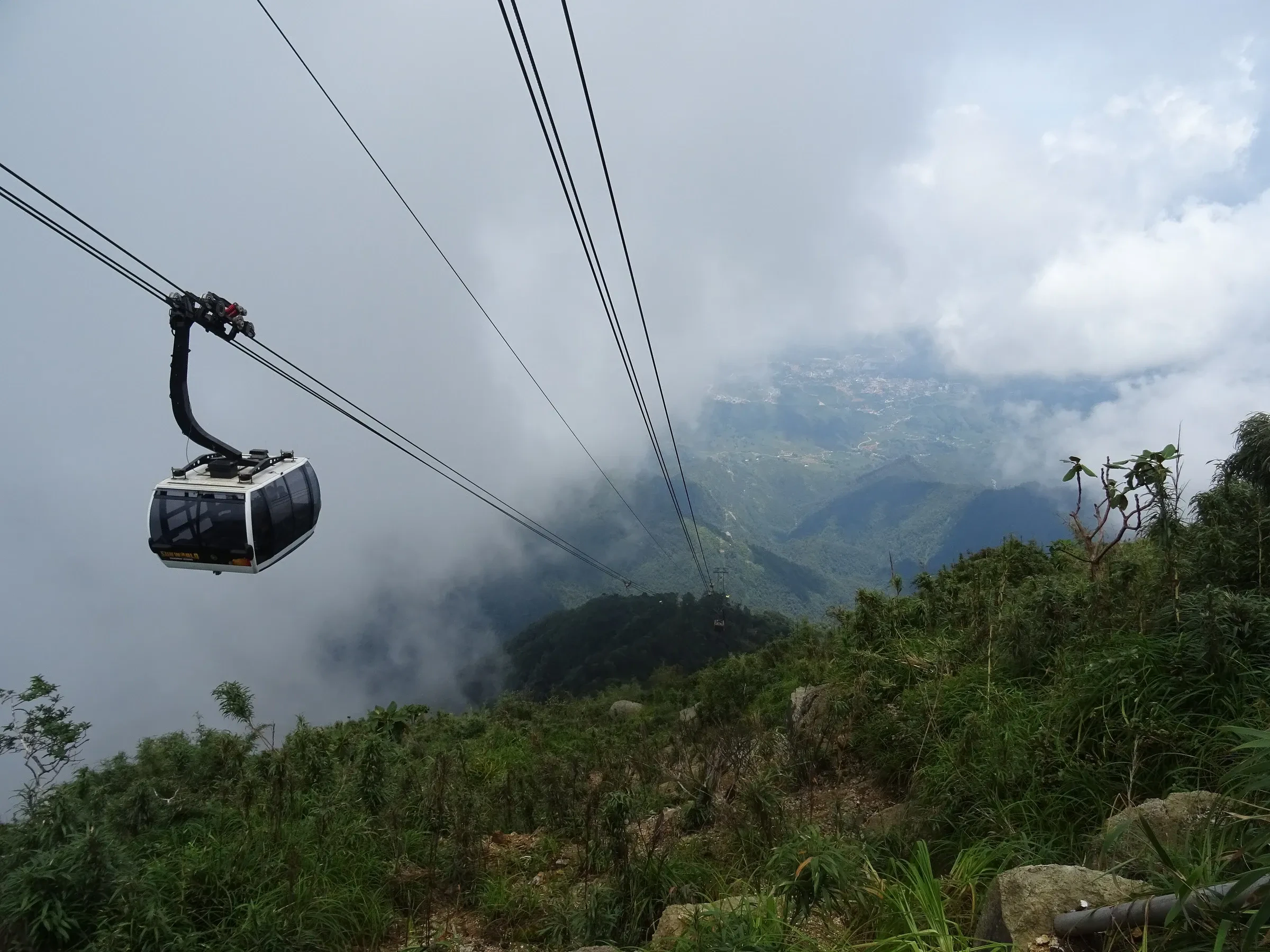 Northern Vietnam itinerary: Hanoi, Ninh Binh, Lan Ha Bay and Sapa in 1 week or 10 days