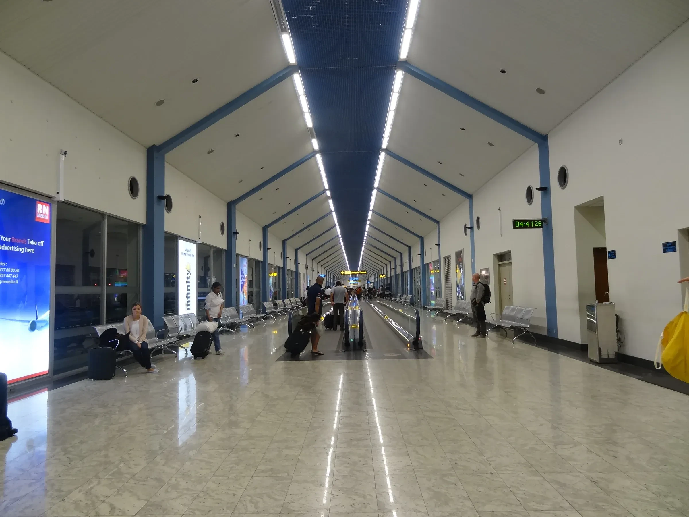 A long concourse at Bandaranaike International Airport