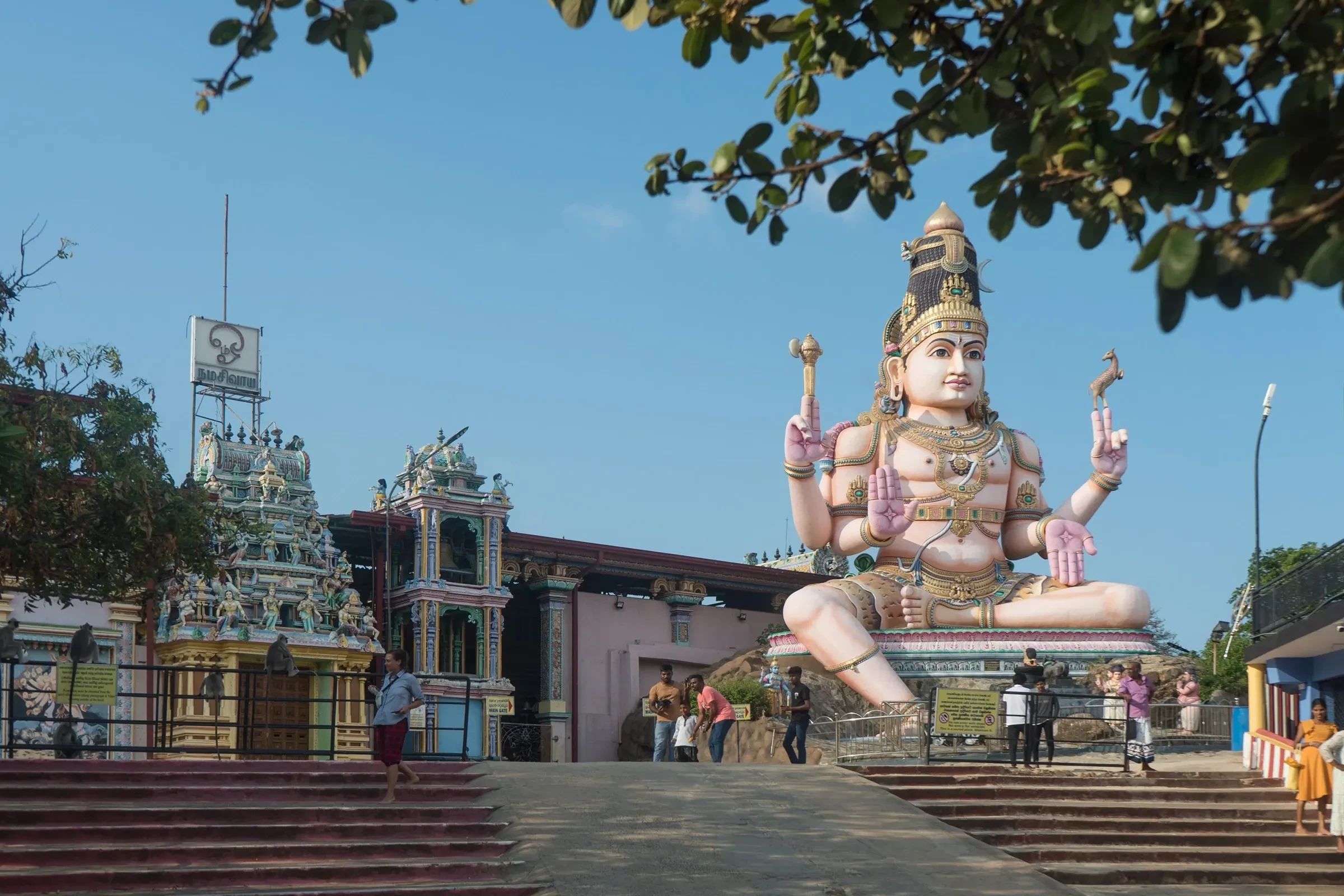 The large Shiva statue and gopuram at Koneswaram temple in Trincomalee
