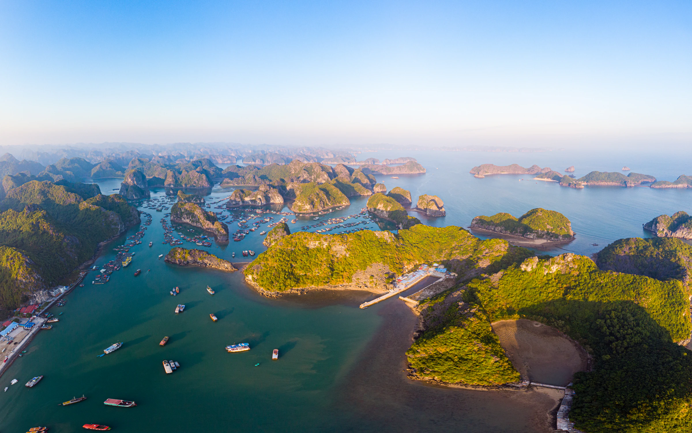 Ha Long Bay, Lan Ha Bay or Bai Tu Long: which bay and which cruise